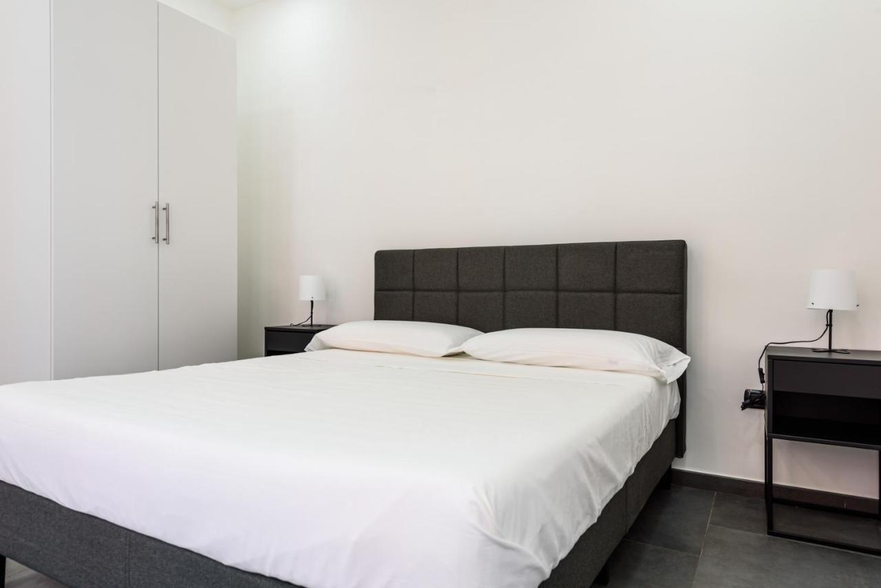 Tommaseo Seaside Apartments Napels Buitenkant foto